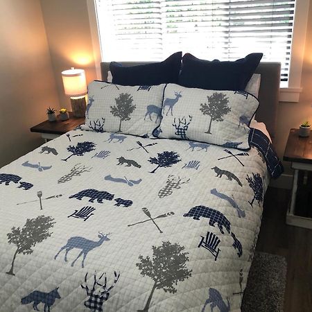 Port Renfrew Vacation Rentals Værelse billede
